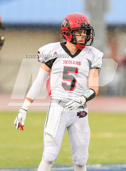 Thumbnail 1 in Glens Falls vs. Pleasantville (NYSPHSAA Class B Semifinals) photogallery.