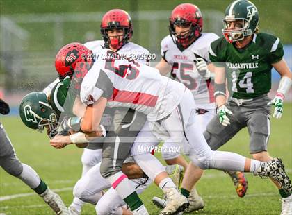 Thumbnail 1 in Glens Falls vs. Pleasantville (NYSPHSAA Class B Semifinals) photogallery.