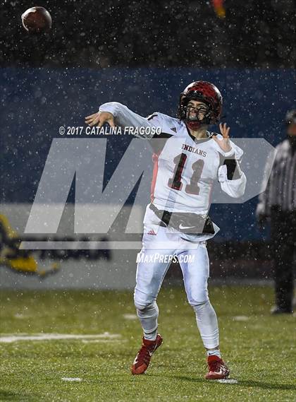 Thumbnail 2 in Glens Falls vs. Pleasantville (NYSPHSAA Class B Semifinals) photogallery.