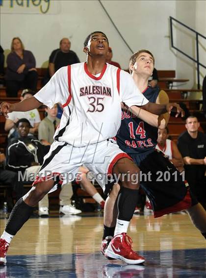 Thumbnail 2 in Dublin vs. Salesian (G.I.B.T.) photogallery.