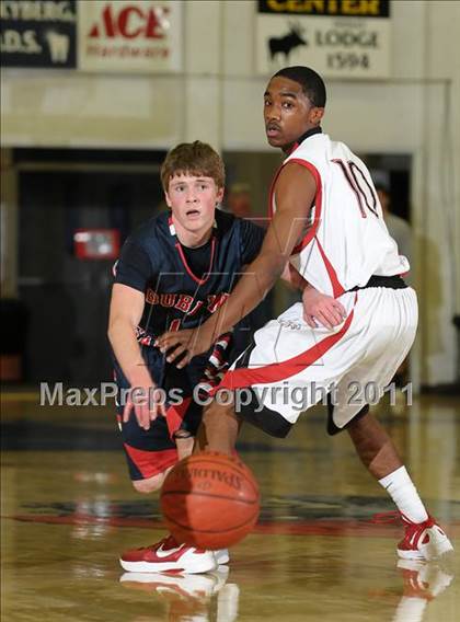 Thumbnail 3 in Dublin vs. Salesian (G.I.B.T.) photogallery.