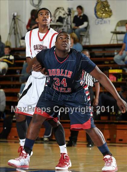 Thumbnail 1 in Dublin vs. Salesian (G.I.B.T.) photogallery.