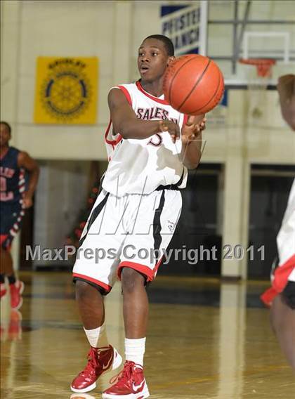 Thumbnail 1 in Dublin vs. Salesian (G.I.B.T.) photogallery.