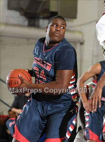 Thumbnail 2 in Dublin vs. Salesian (G.I.B.T.) photogallery.