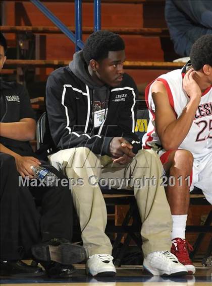 Thumbnail 3 in Dublin vs. Salesian (G.I.B.T.) photogallery.