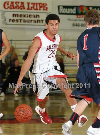Thumbnail 2 in Dublin vs. Salesian (G.I.B.T.) photogallery.
