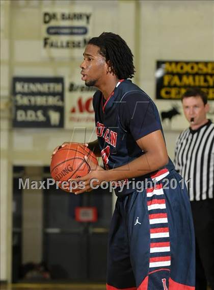 Thumbnail 2 in Dublin vs. Salesian (G.I.B.T.) photogallery.