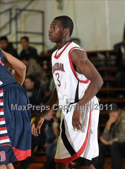Thumbnail 2 in Dublin vs. Salesian (G.I.B.T.) photogallery.