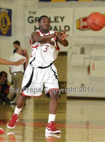 Thumbnail 1 in Dublin vs. Salesian (G.I.B.T.) photogallery.