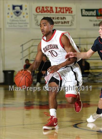 Thumbnail 3 in Dublin vs. Salesian (G.I.B.T.) photogallery.