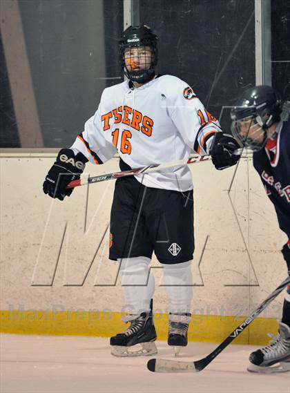 Thumbnail 3 in White Plains vs. Archbishop Stepinac (Tiger Tournament) photogallery.