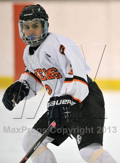Thumbnail 3 in White Plains vs. Archbishop Stepinac (Tiger Tournament) photogallery.