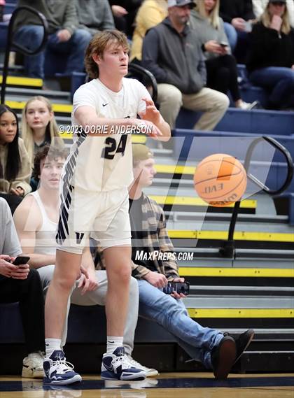 Thumbnail 1 in Capital Christian @ Vista del Lago photogallery.