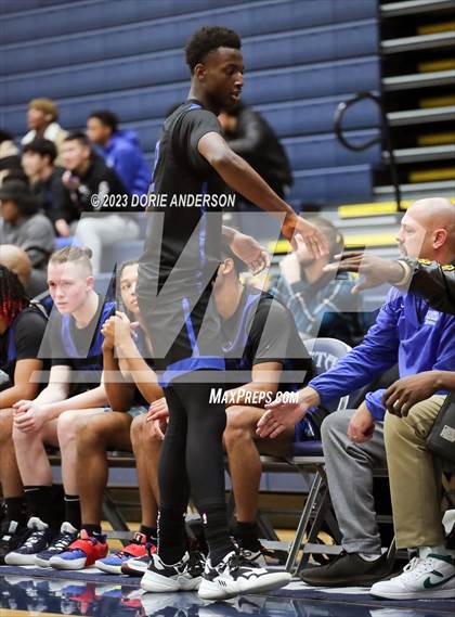Thumbnail 1 in Capital Christian @ Vista del Lago photogallery.