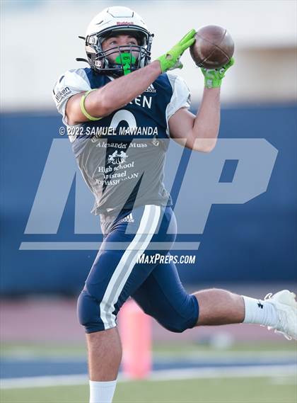 Thumbnail 3 in Desert Christian @ Milken photogallery.