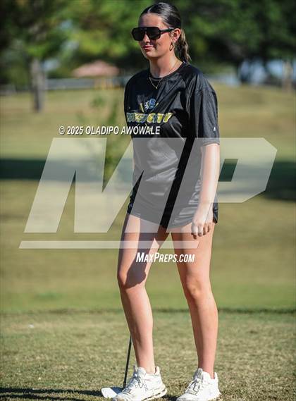Thumbnail 1 in JV: Greenville Wright Park Invitational photogallery.