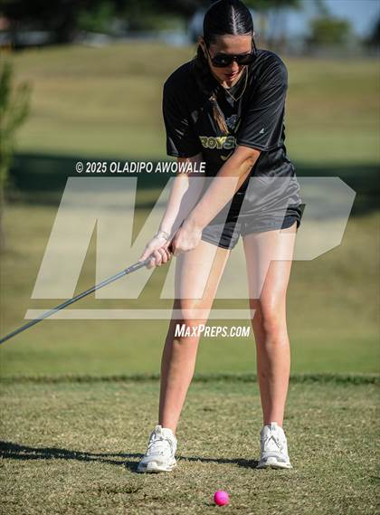 Thumbnail 2 in JV: Greenville Wright Park Invitational photogallery.