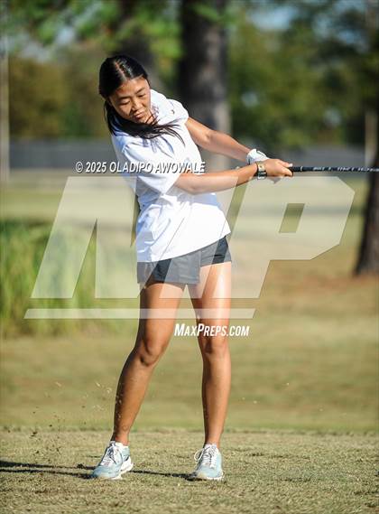 Thumbnail 1 in JV: Greenville Wright Park Invitational photogallery.