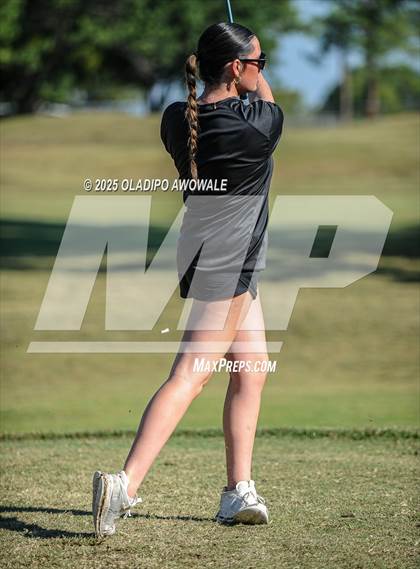 Thumbnail 2 in JV: Greenville Wright Park Invitational photogallery.