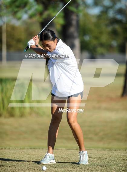 Thumbnail 2 in JV: Greenville Wright Park Invitational photogallery.