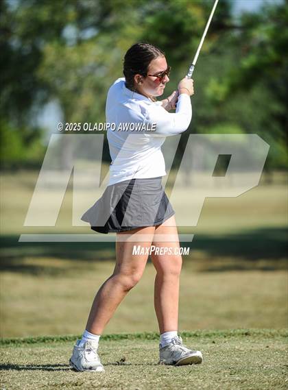 Thumbnail 3 in JV: Greenville Wright Park Invitational photogallery.