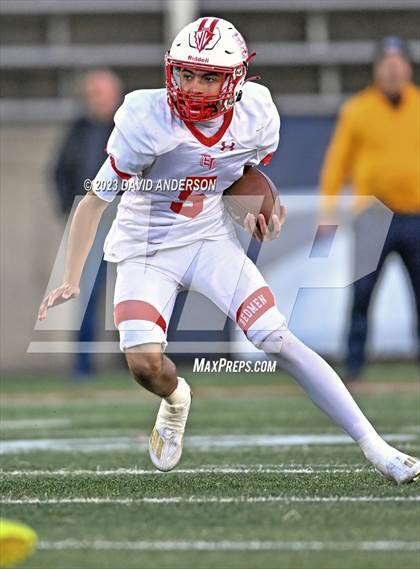 Thumbnail 1 in East Islip vs. Sayville (Section 11 Division III Final) photogallery.