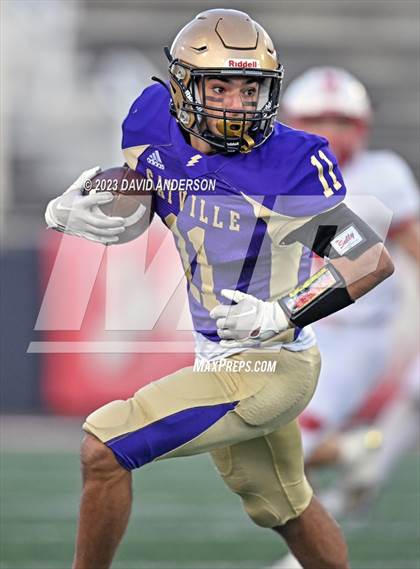 Thumbnail 3 in East Islip vs. Sayville (Section 11 Division III Final) photogallery.