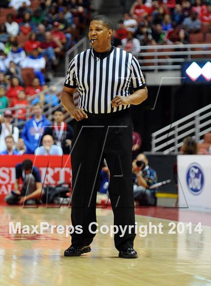 Thumbnail 2 in Mater Dei vs. Chino Hills (CIF SS Open Division Final) photogallery.