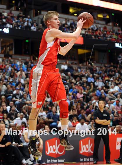 Thumbnail 1 in Mater Dei vs. Chino Hills (CIF SS Open Division Final) photogallery.