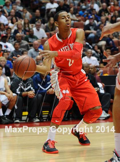 Thumbnail 1 in Mater Dei vs. Chino Hills (CIF SS Open Division Final) photogallery.