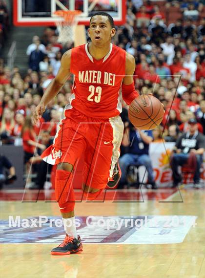 Thumbnail 2 in Mater Dei vs. Chino Hills (CIF SS Open Division Final) photogallery.