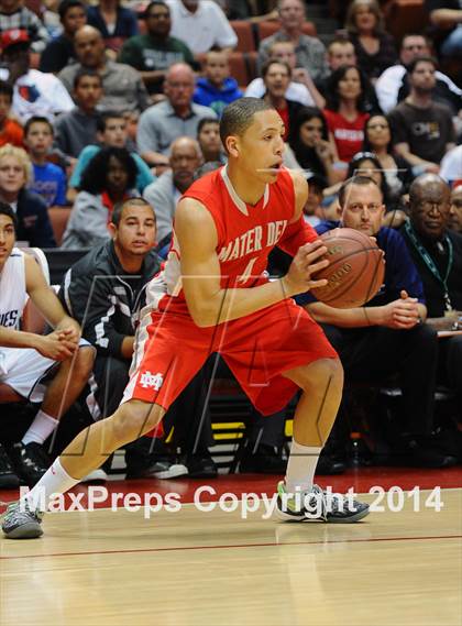 Thumbnail 2 in Mater Dei vs. Chino Hills (CIF SS Open Division Final) photogallery.