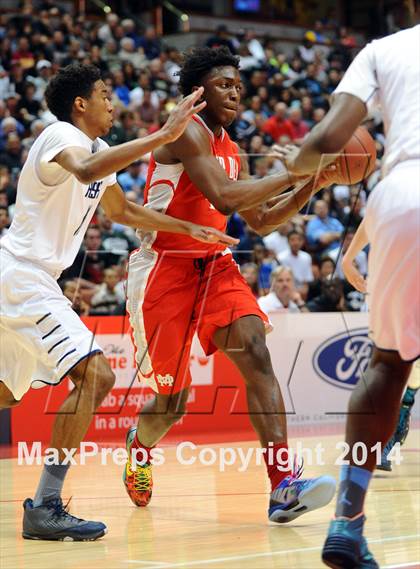 Thumbnail 3 in Mater Dei vs. Chino Hills (CIF SS Open Division Final) photogallery.