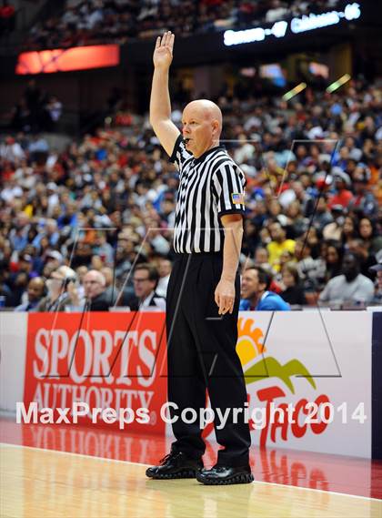 Thumbnail 2 in Mater Dei vs. Chino Hills (CIF SS Open Division Final) photogallery.