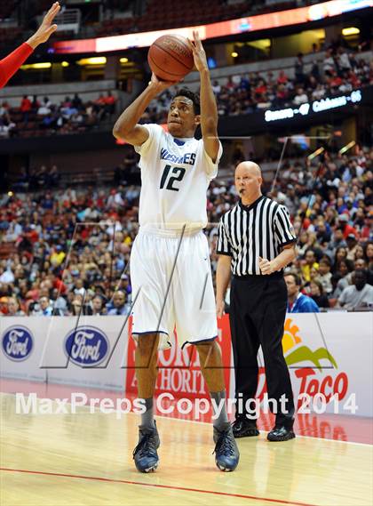 Thumbnail 3 in Mater Dei vs. Chino Hills (CIF SS Open Division Final) photogallery.