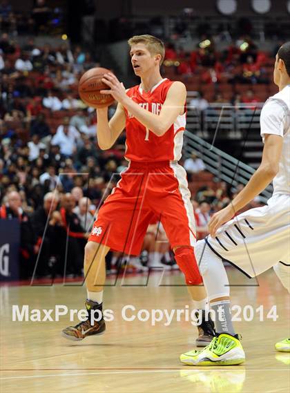 Thumbnail 2 in Mater Dei vs. Chino Hills (CIF SS Open Division Final) photogallery.