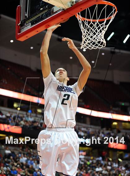 Thumbnail 3 in Mater Dei vs. Chino Hills (CIF SS Open Division Final) photogallery.