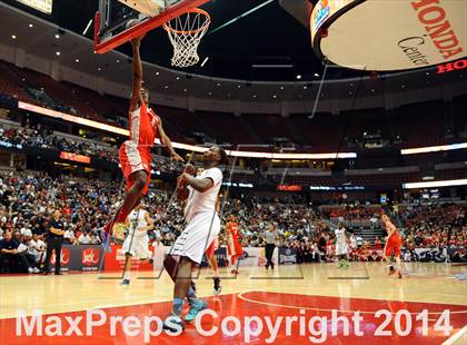 Thumbnail 3 in Mater Dei vs. Chino Hills (CIF SS Open Division Final) photogallery.