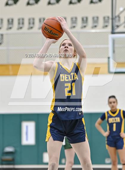 Thumbnail 2 in Delta @ Pendleton Heights photogallery.