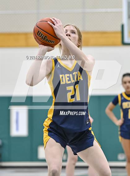 Thumbnail 1 in Delta @ Pendleton Heights photogallery.