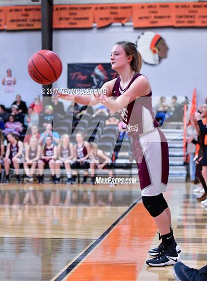 Thumbnail 3 in Lamar vs Perryville (AAA 3A Conderence 2nd Round Playoff) photogallery.