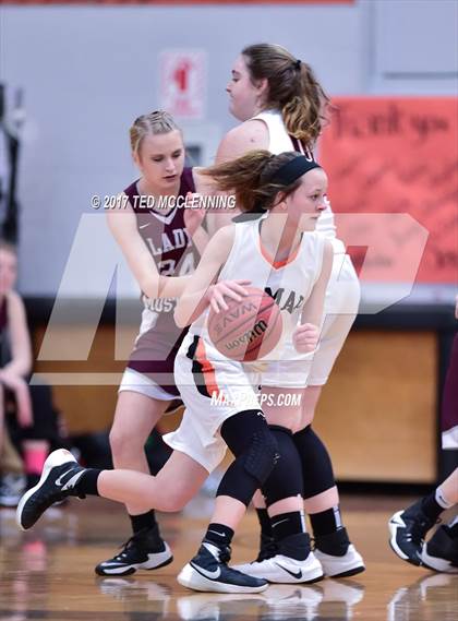 Thumbnail 1 in Lamar vs Perryville (AAA 3A Conderence 2nd Round Playoff) photogallery.