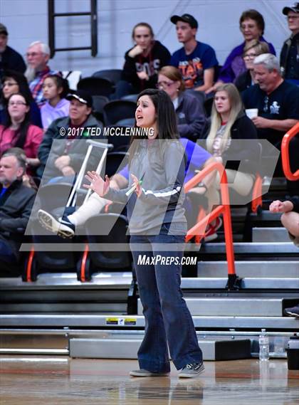 Thumbnail 2 in Lamar vs Perryville (AAA 3A Conderence 2nd Round Playoff) photogallery.