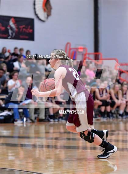 Thumbnail 3 in Lamar vs Perryville (AAA 3A Conderence 2nd Round Playoff) photogallery.
