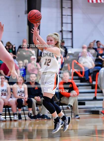 Thumbnail 2 in Lamar vs Perryville (AAA 3A Conderence 2nd Round Playoff) photogallery.