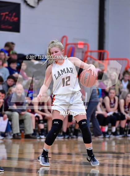 Thumbnail 2 in Lamar vs Perryville (AAA 3A Conderence 2nd Round Playoff) photogallery.