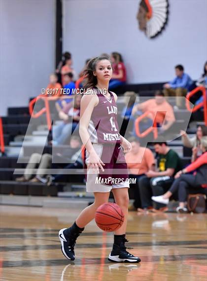 Thumbnail 3 in Lamar vs Perryville (AAA 3A Conderence 2nd Round Playoff) photogallery.