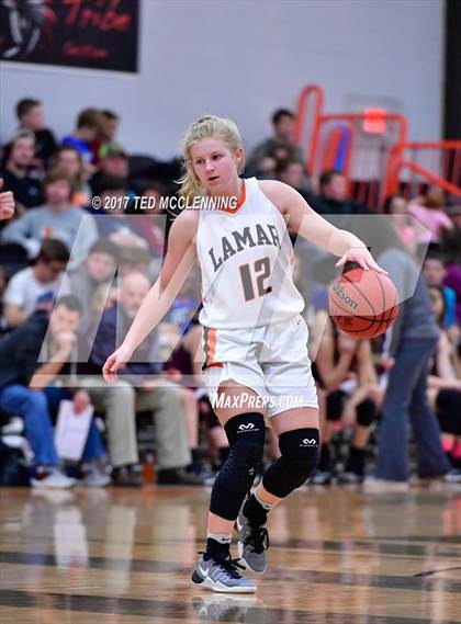 Thumbnail 1 in Lamar vs Perryville (AAA 3A Conderence 2nd Round Playoff) photogallery.