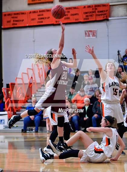 Thumbnail 1 in Lamar vs Perryville (AAA 3A Conderence 2nd Round Playoff) photogallery.