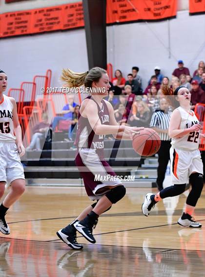 Thumbnail 3 in Lamar vs Perryville (AAA 3A Conderence 2nd Round Playoff) photogallery.